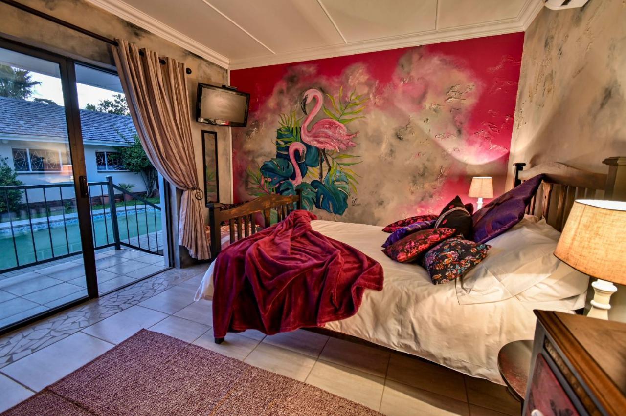 IsZis Guest house Bloemfontein Extérieur photo