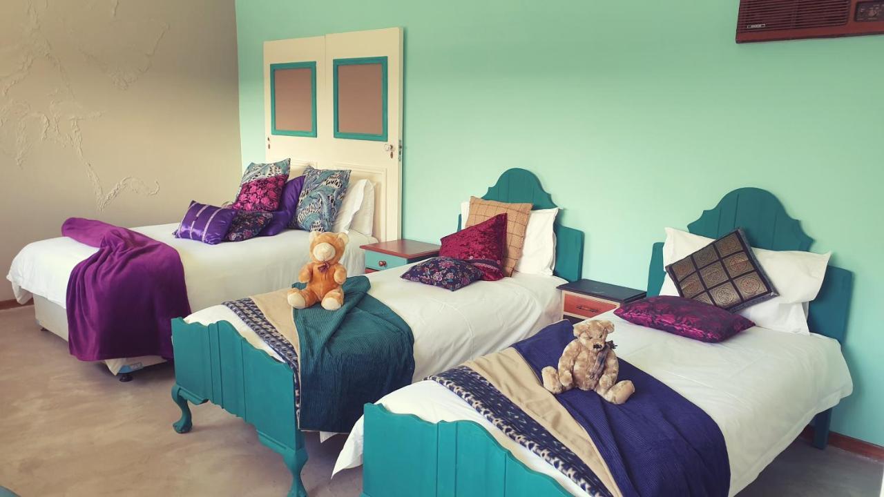 IsZis Guest house Bloemfontein Extérieur photo