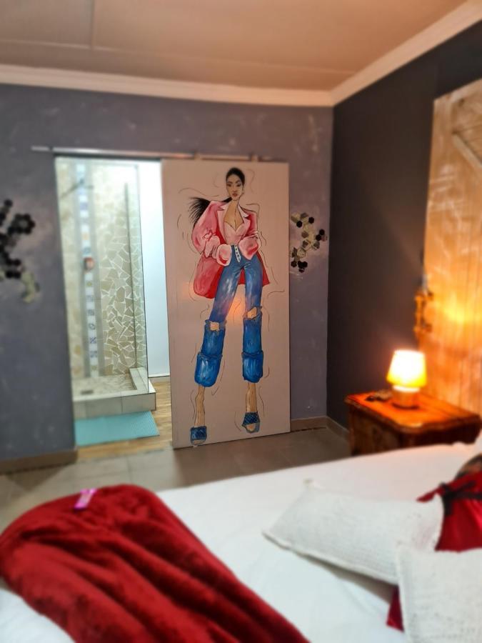 IsZis Guest house Bloemfontein Extérieur photo